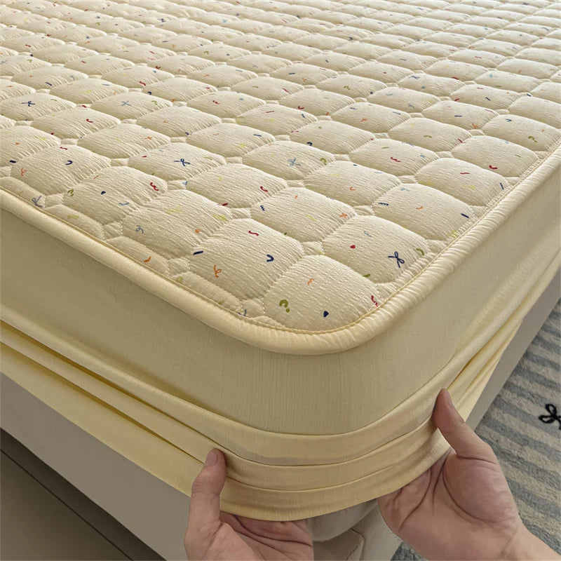 Waterproof Anti-Mite Fitted Mattress Protector