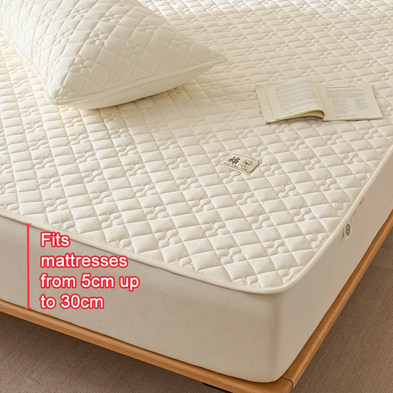 Hotel-Style Quilted Waterproof Mattress Protector
