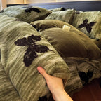 Luxurious Fleece Leopard Bedding Set