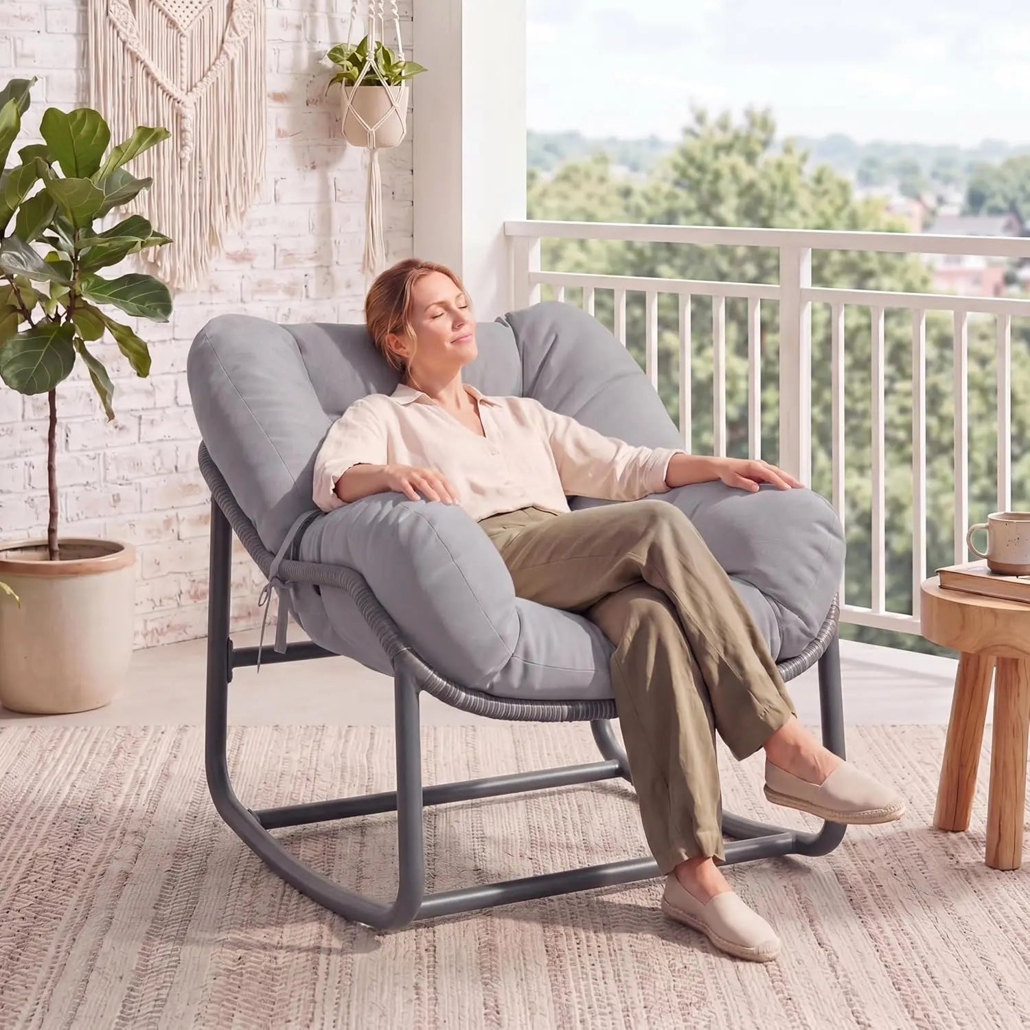 Papasan Rocking Chair 450lb