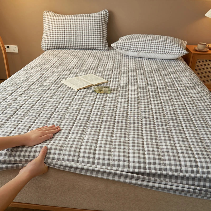 Premium Plaid Quilted Mattress Protector