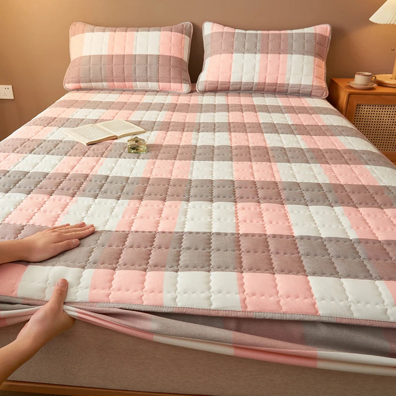 Premium Plaid Quilted Mattress Protector