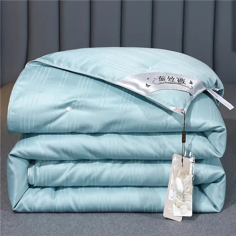 Luxurious 100% Mulberry Silk Quilt