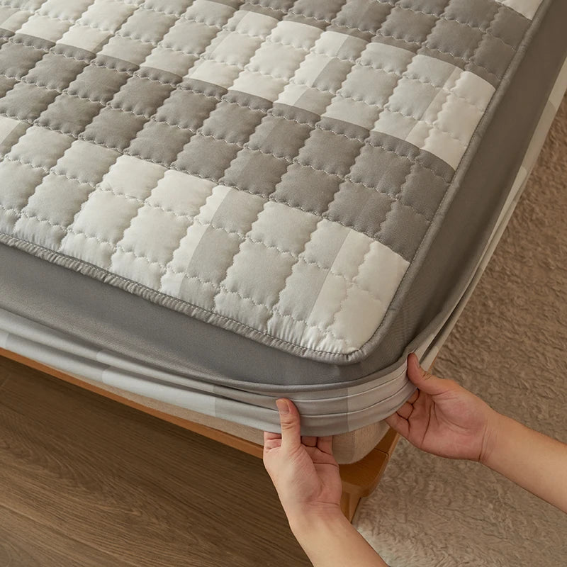 Premium Plaid Quilted Mattress Protector