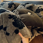 Luxurious Fleece Leopard Bedding Set