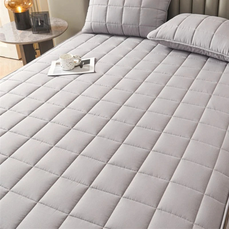 6-Sided Waterproof Zippered Queen Mattress Protector