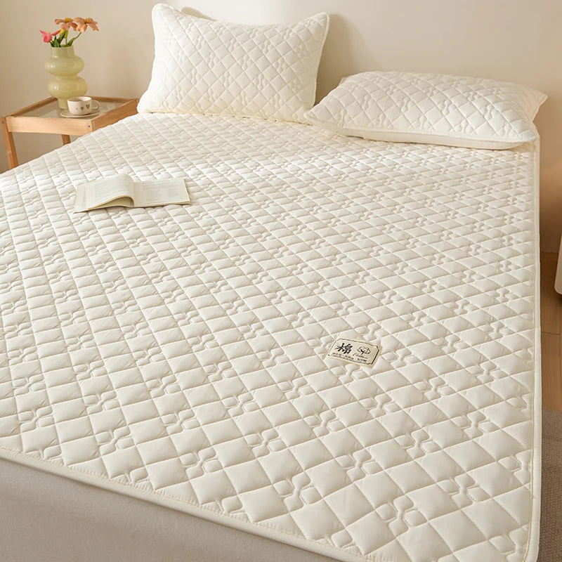 Hotel-Style Quilted Waterproof Mattress Protector