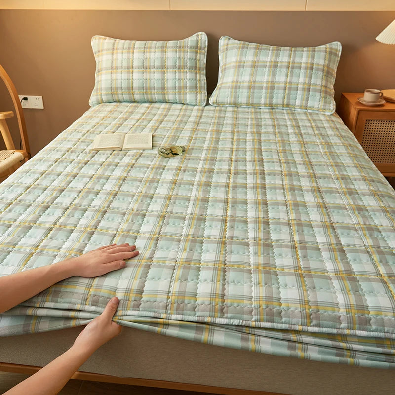 Premium Plaid Quilted Mattress Protector