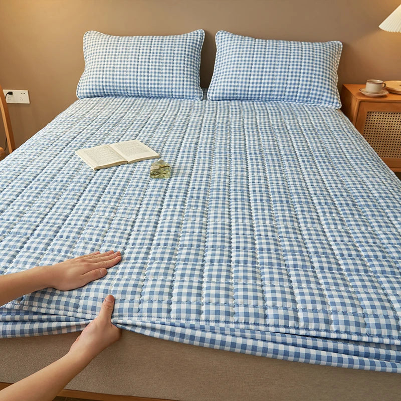 Premium Plaid Quilted Mattress Protector